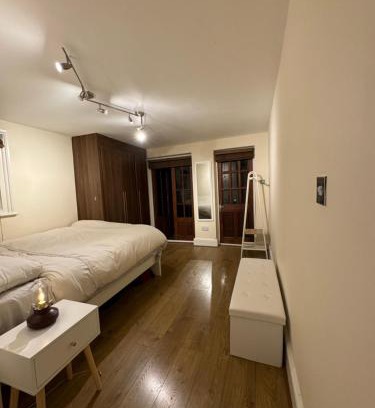 Vauxhall House | A beautiful room with a private garden