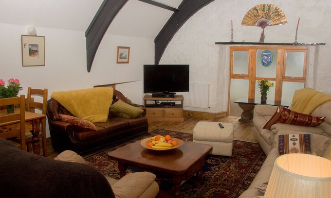 Fishguard House | A Beautifully Refurbished School House