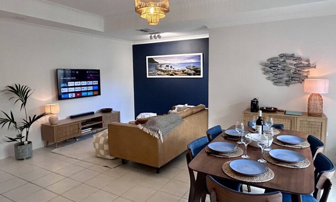 Mandurah House | À Beira Mar Central to Mandurah Foreshore!