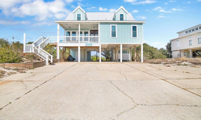 Surf Side Shores House | A Blessing - Pet Friendly - 5 bed, 4 bath home