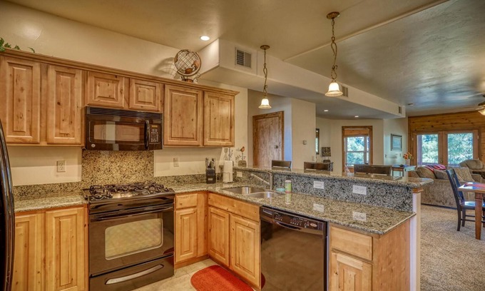 Pagosa Springs Apartment | A C No pet fee Pet Friendly two Bedroom Condo