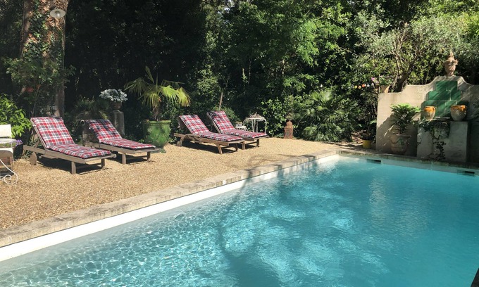 Sommieres House | A Charming Ancient House From The 17th In The Middle Of Vineyards And Busches