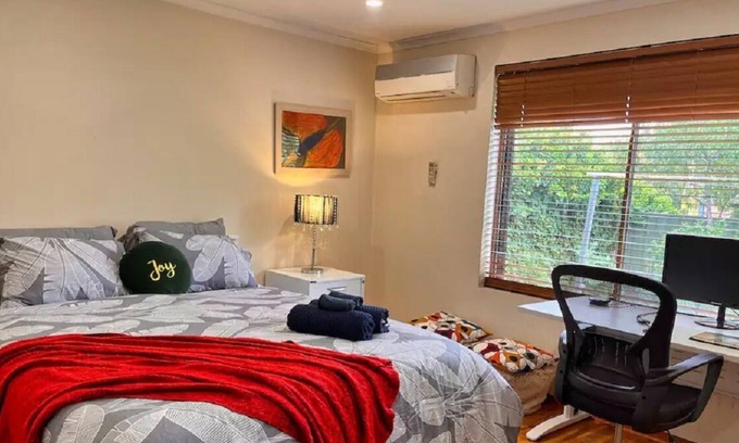 Torrens Park House | A comfortable 3 bedroom family home closer to the city, hills and the beach!