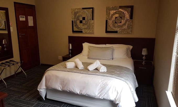 Brandwag House | A Contempo Guesthouse