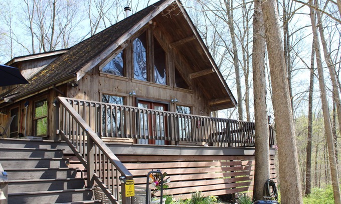 Nelsonville Cabin | A couple's get-away in the woods.