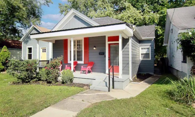 Jacobs House | A cozy charming home with a home away home from feel.