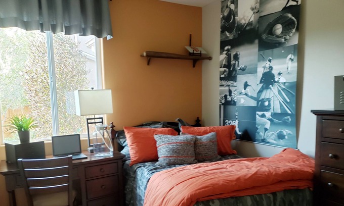 Roosevelt House | A Cozy Place in A Quiet area