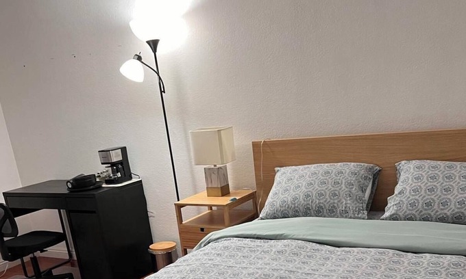 El Monte Apartment | A COZY Room Away from Home