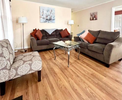 North Charleston House | A Cozy Spot on Montague