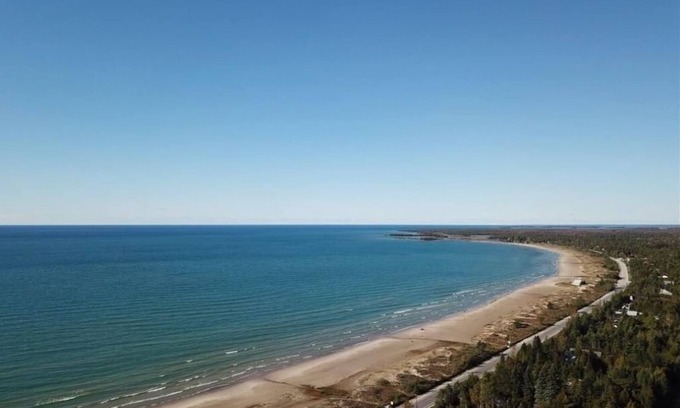 Sauble Beach Cottage | A Downtown Beachside Cottage, the perfect getaway!