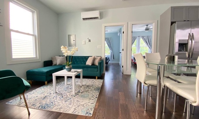 The Heights Apartment | A few minutes away of PATH to Manhattan New YorK