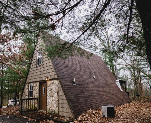 Logan House | A-Frame #02 - by The Chalets