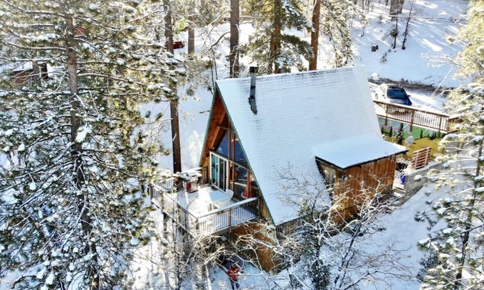 Arrowbear Lake Cabin | A-Frame of Arrowbear; stunning cabin with mountain VIEWS