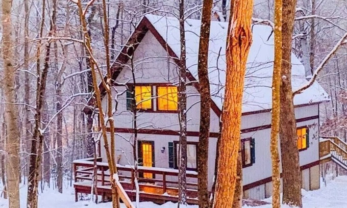 Massanutten Ski Chalet | A-Frame of Mind, Modern & cozy Massanutten chalet