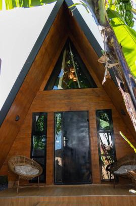 Nkoanrua House | A-Frame tiny house