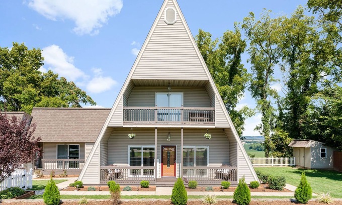 Taylorsville House | A-Framed View in Kentucky