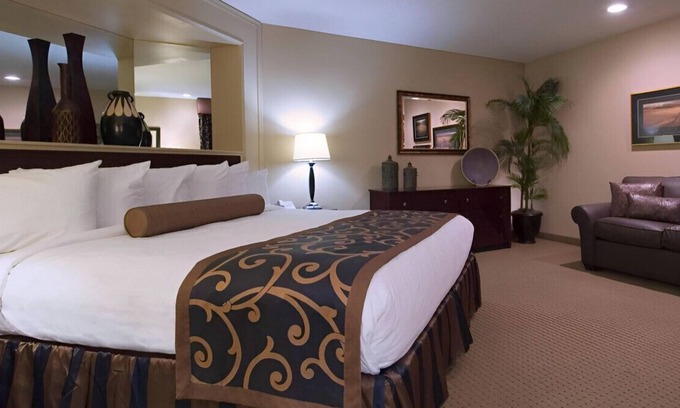 Great Falls House | A Fun and Excellent Escape w/ Best Amenities