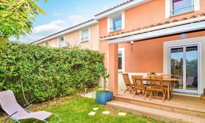Poulx House | A great vacation with culture, sports & sightseeing ? Enjoy your dream vacation here