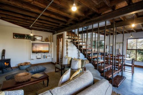 Swellendam Cabin | A Hilltop Country Retreat