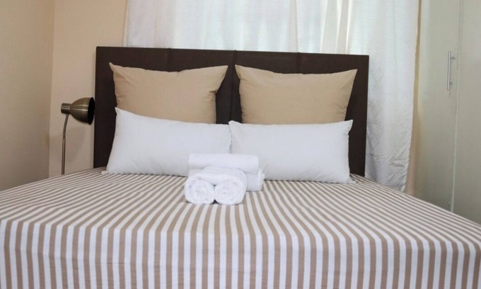 Greater Johannesburg Metropolitan Area Cottage | a home away from home, 12 minutes from international airport
