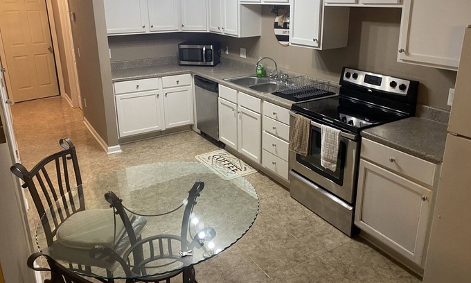 North Northwest Pensacola House | A Home Away From Home 2