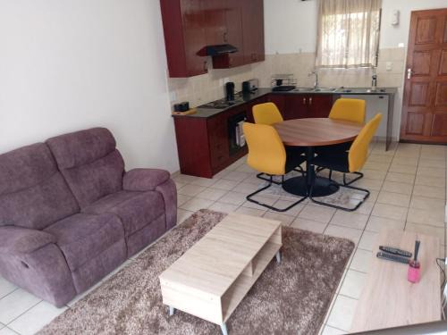 Greater Johannesburg Metropolitan Area Apartment | A home away from home