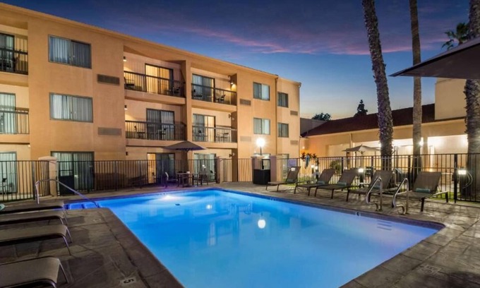 Downtown Village House | A Journey to Remember at Huntington Beach! Hotel w/ Fitness Center, Paws Welcome