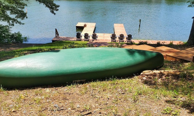 Livingston House | A little peace of Heaven at Lake Anna