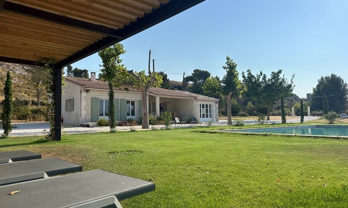 Paradou House | A little corner of paradise in Paradou