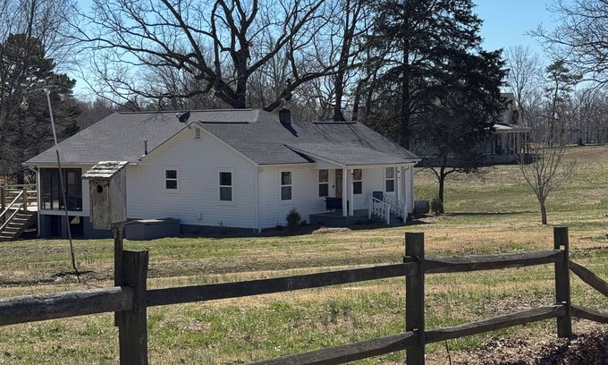 Fort Payne House | A little piece of "Heaven" at Layla's Heavenly Haven