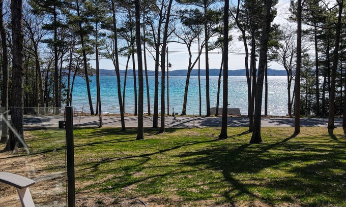 Glen Arbor House | A Little Slice of Glen Lake "Heaven"