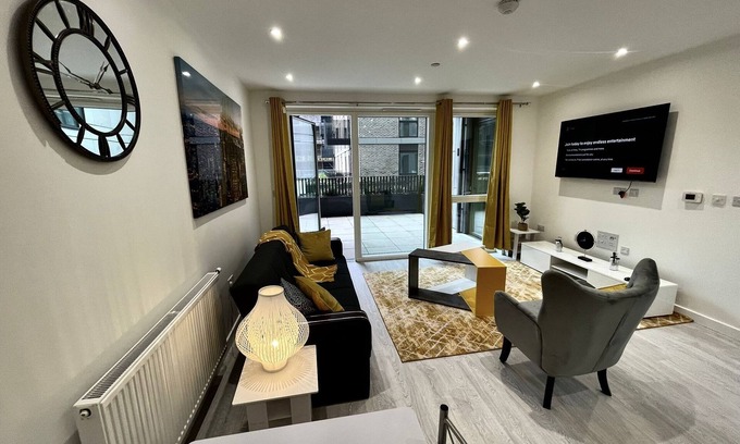 Christchurch Condo | A look and feel of serenity located right in the centre of town.