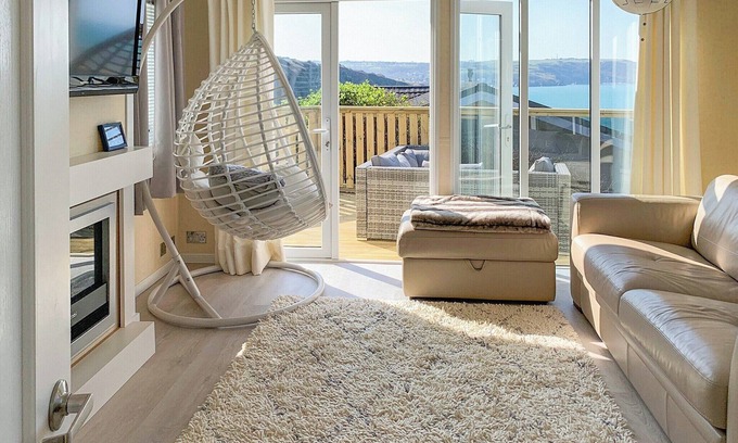 Tan-y-groes Ski Chalet | A luxury home-from-home.