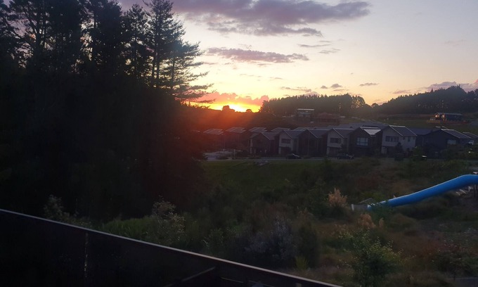 Orewa House | A magic place for this summer , a very peacefull place , 5 min to Orewa beach .