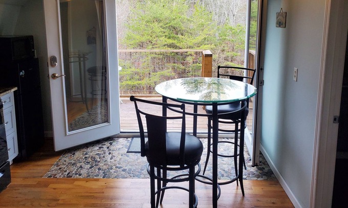 Alexander Apartment | A nature lovers dream surrounded by Wildlife Game Lands. Private Guesthouse.