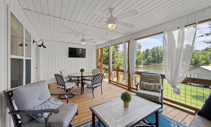 Milledgeville House | A New Beautifully Decorated Lake Home With Great Outdoor Living Space