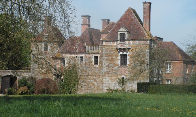Saint-Pierre-du-Mesnil Other | A night in a medieval castle