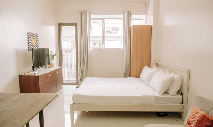 Mandurriao Condo | A Peaceful & Bright Haven