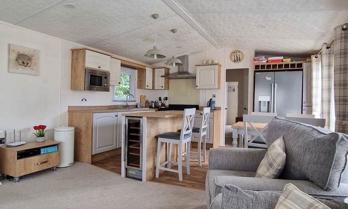 Dymchurch House | A perfect haven - Meadows Retreat (D/F)