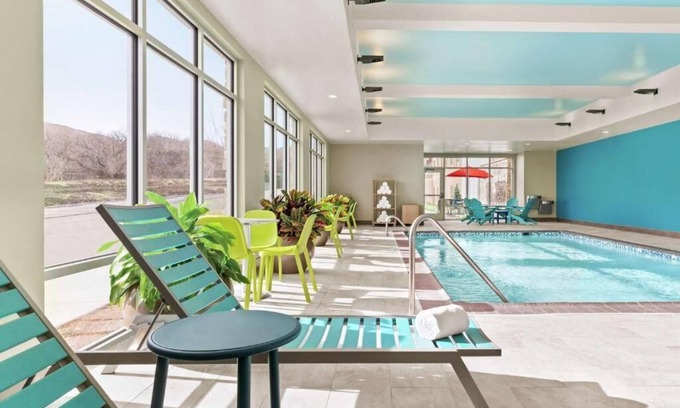 Southwest Colorado Springs Hotel | A Place to Unwind, Unplug, and Recharge! 2 Spacious Units, Indoor Pool!