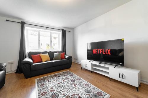 Rednal Apartment | A Prestigious 3-bed home