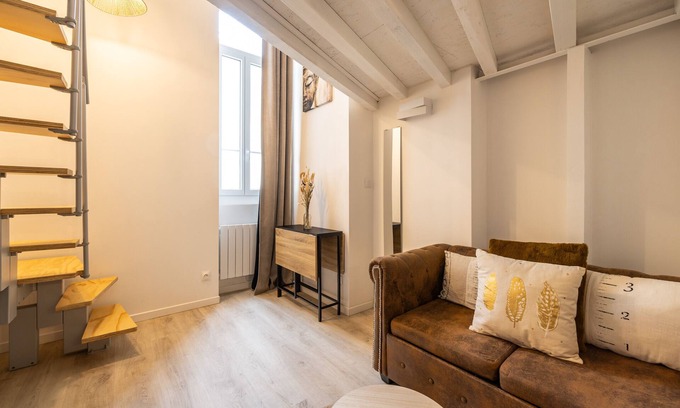 Saint - Michel Apartment | A quiet cocoon in the heart of Toulouse - Welkeys