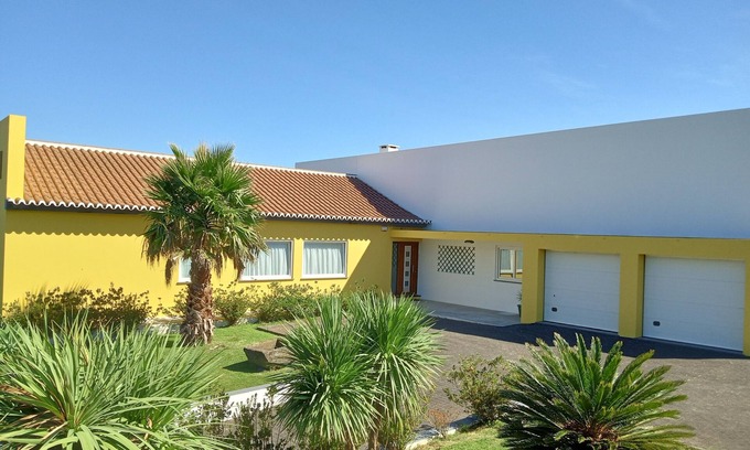 Altares House | A retreat house in the idyllic rural parish of Altares, Terceira Island, Azores