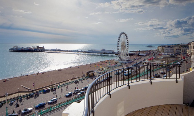 Kemptown House | A Room With A View