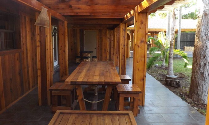 McAllen House | A Rustic Texas Country Theme Very Family Friendly Home With Plenty Of Sleeping A