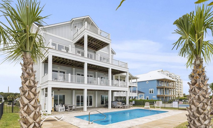Salter Path House | A Salty Kiss, Oceanfront House in Indian Beach, NC!