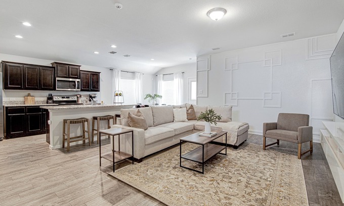 Fort Worth House | A Serene Oasis! 4-bedrooms!