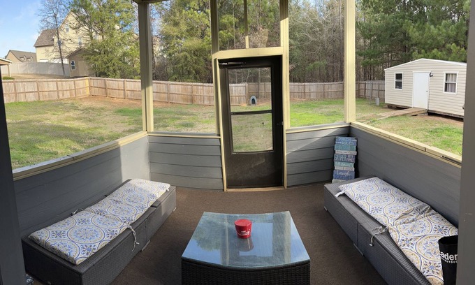 Fort Mitchell House | A spacious and peaceful home, for military or civilian events in Tri-city area