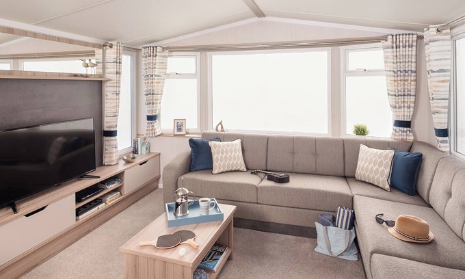 Cresswell House | A spacious open plan holiday home with one master double and two twin bedrooms.