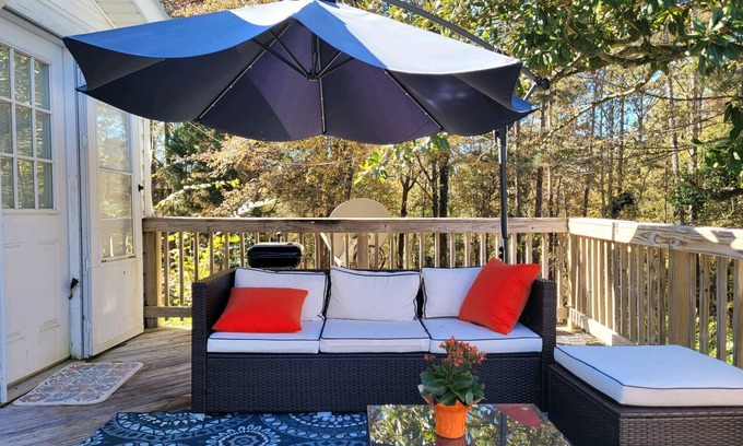 Macon House | A Stone's Throw from Tobesofkee